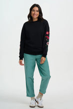 Load image into Gallery viewer, SUGARHILL Eadie Relaxed Sweatshirt Black Folk Floral