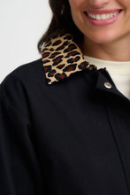 Load image into Gallery viewer, SUGAR HILL Raye Barn Jacket Black/Leopard Collar