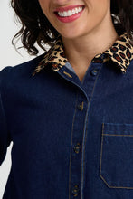 Load image into Gallery viewer, SUGAR HILL Ilsa Denim Dress Indigo Denim Leopard Collar