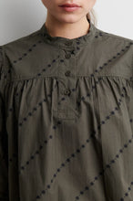 Load image into Gallery viewer, SECOND FEMALE Jasmina Blouse Black Olive